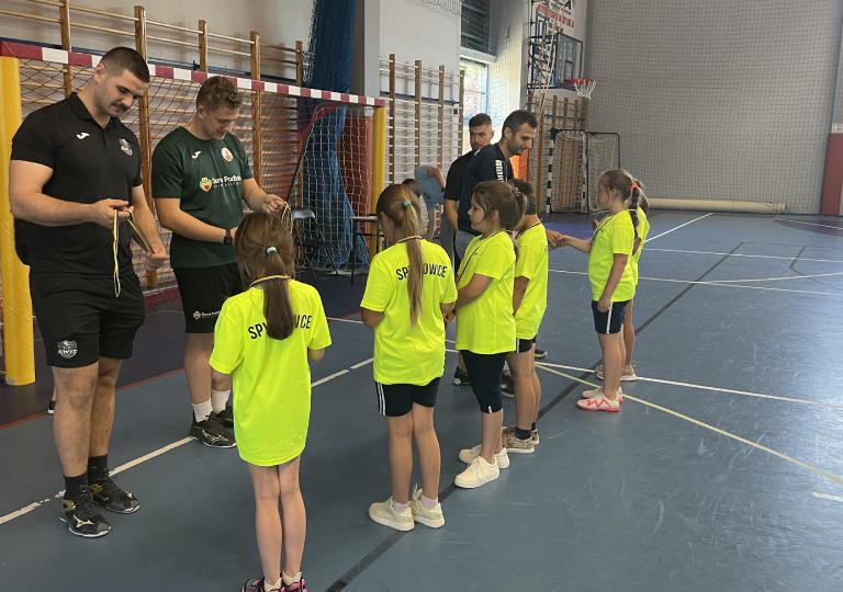 24-09-4-handball-kids-2024-z-okazji-660lecia-miasta-skawina-12
